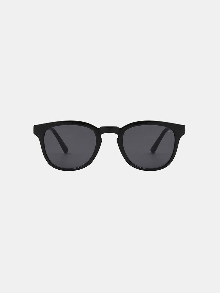 Sorte runde, ovale solbriller med mørkt glas fra A. Kjærbede